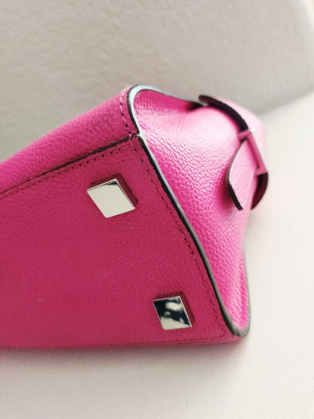 Like New Michael Kors Rasberry Pink Shoulder/Crossbody Bag Purse - Picture 10 of 16